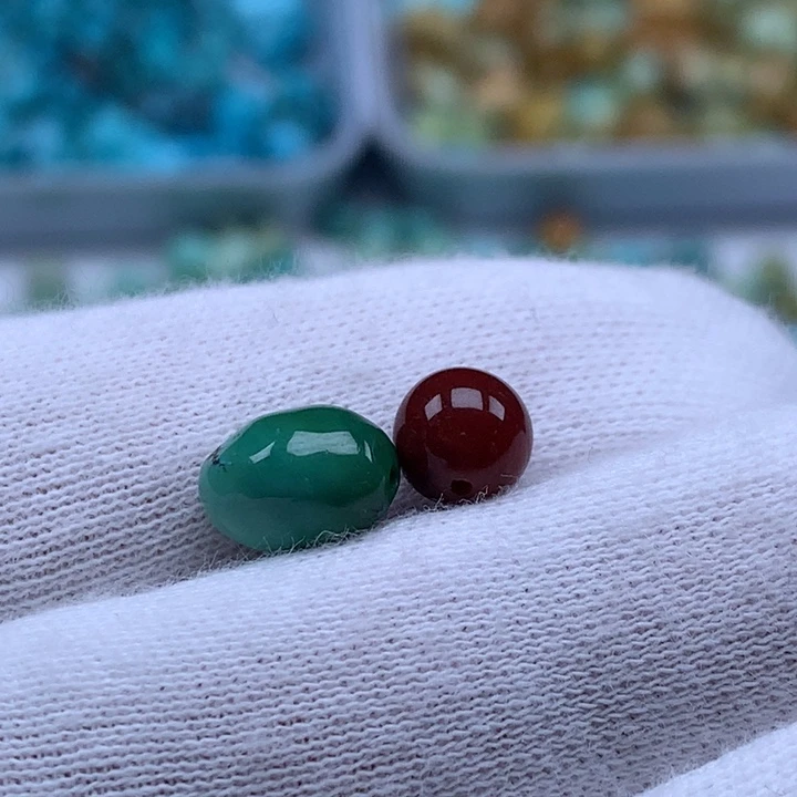 有***盼未镶嵌南红玛瑙珠宝奇石