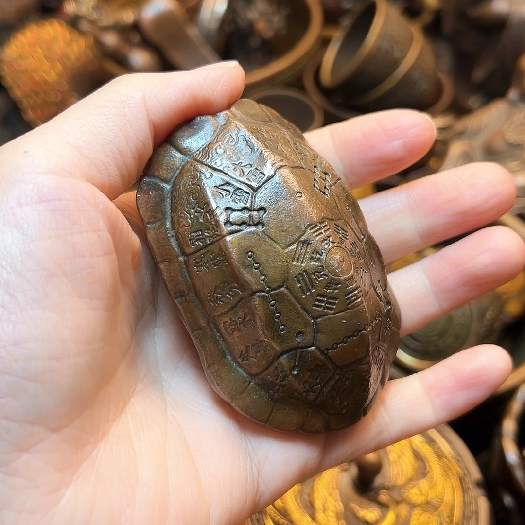 精美铜器工艺品等