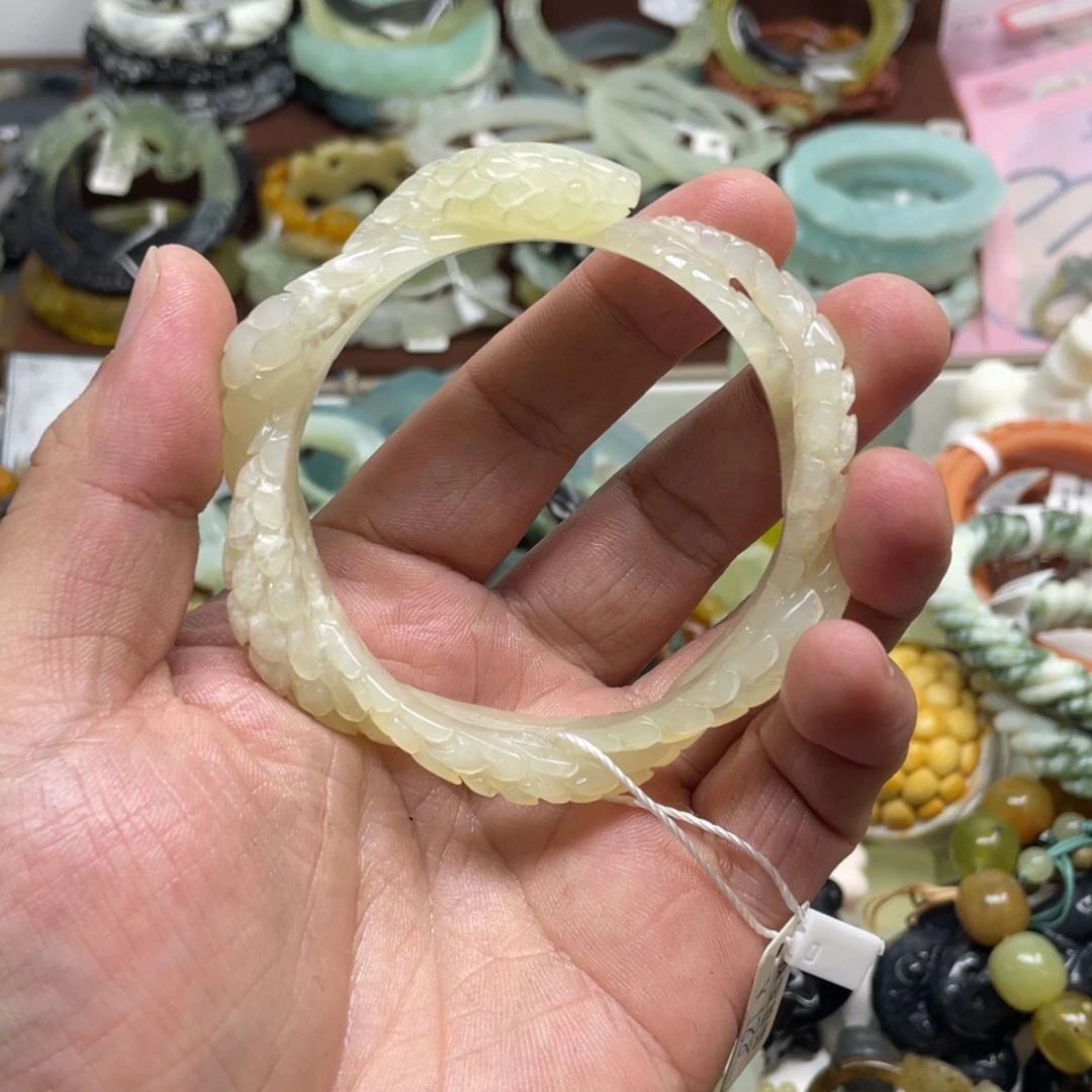 超***宝蛇纹石玉未镶嵌手镯