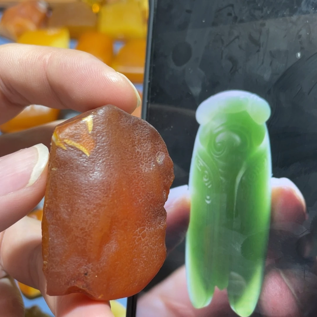 未镶嵌定制蜜蜡玉蝉