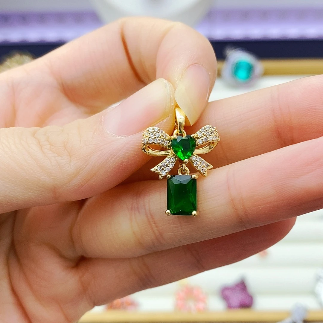 吊坠(赠链)未镶嵌祖母绿