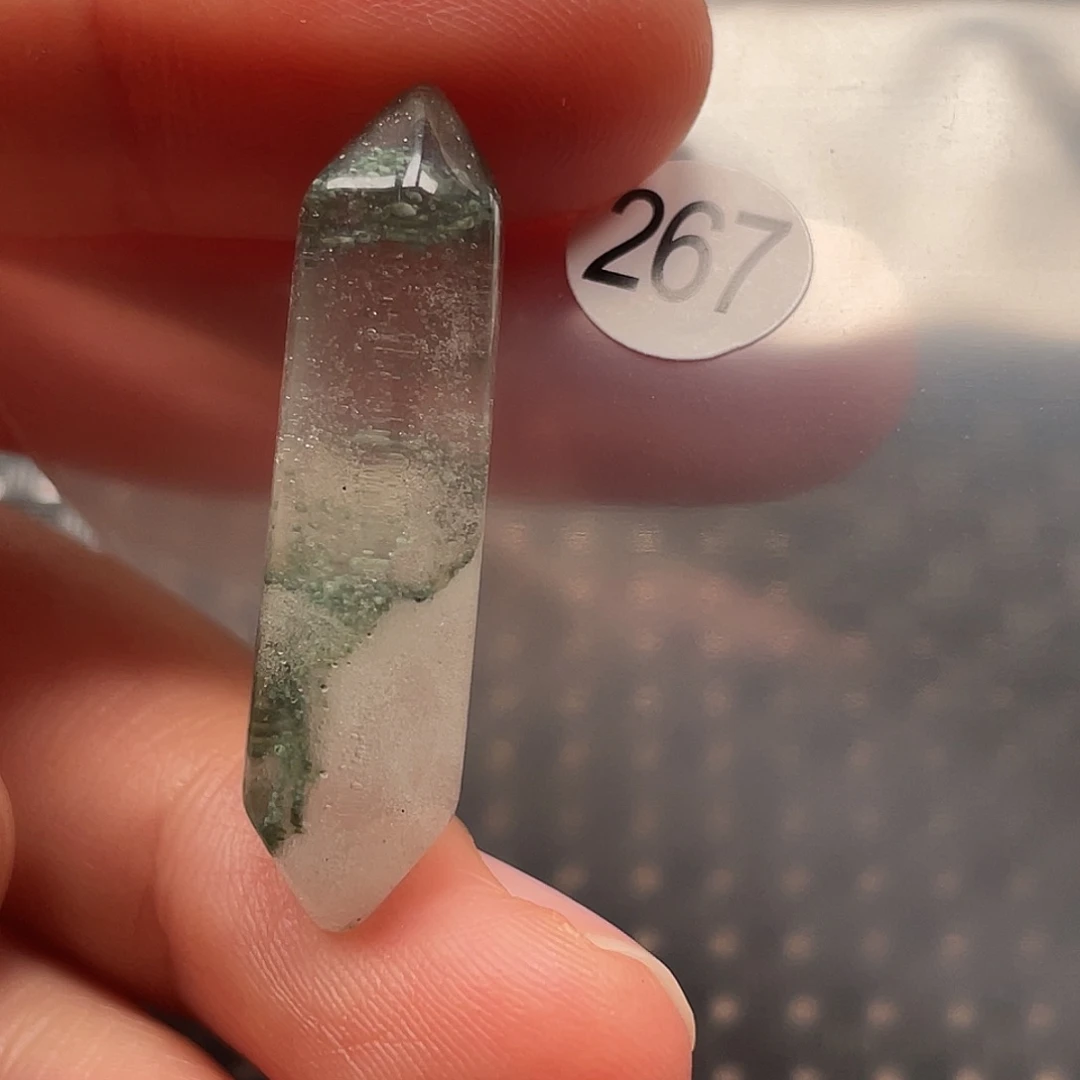 李****水晶吊坠(不含链)未镶嵌