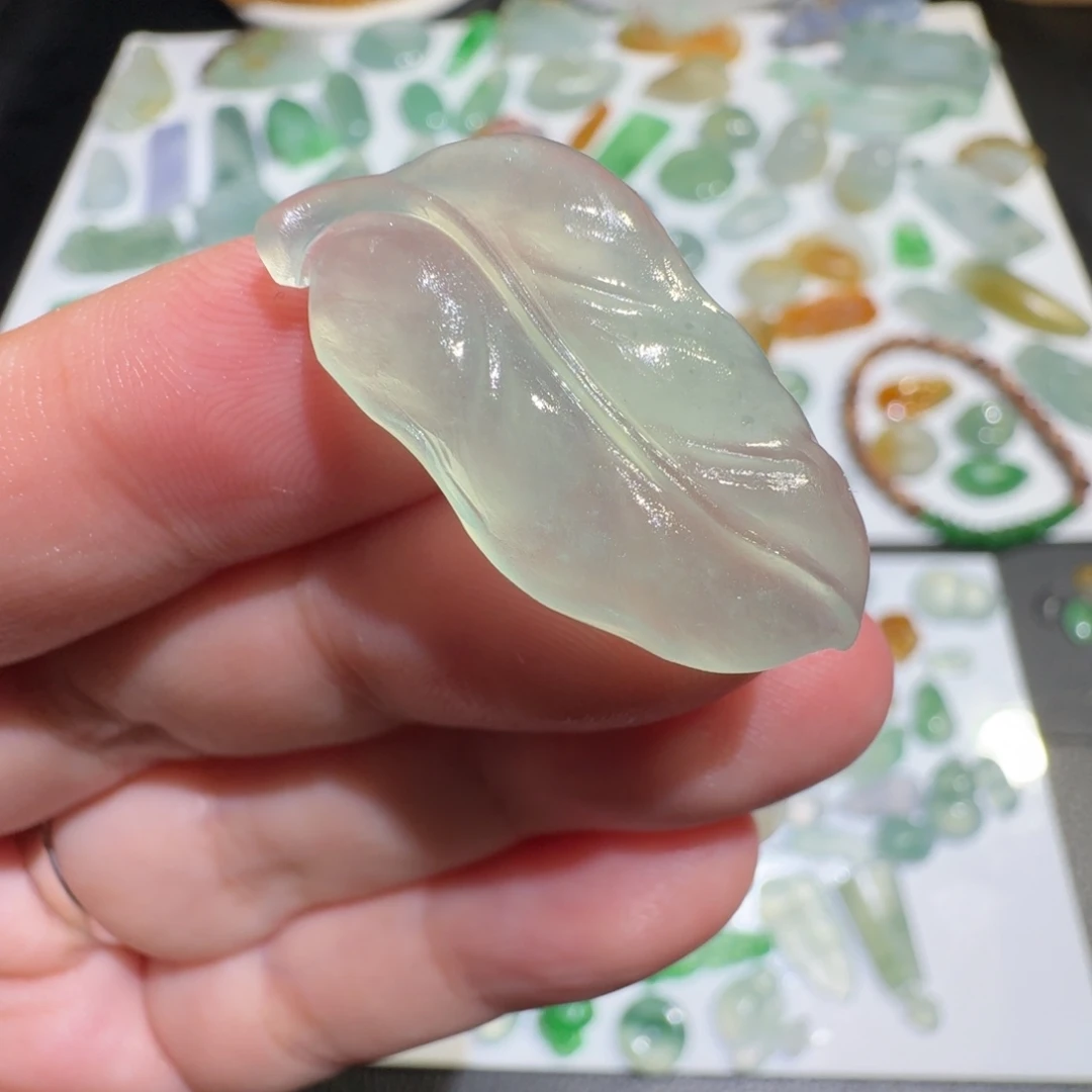 定制翡翠未镶嵌冰种起光树叶