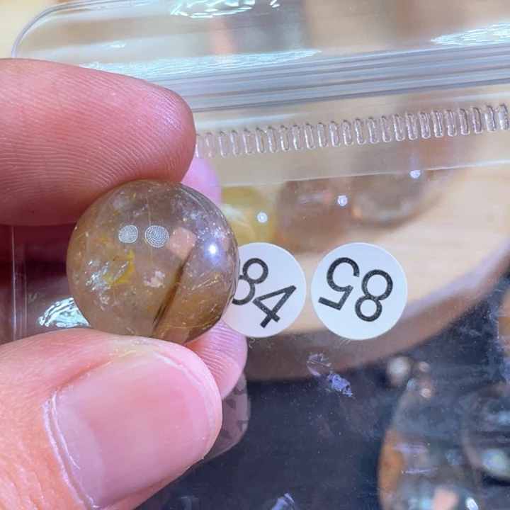 未镶嵌颈饰水晶尘*