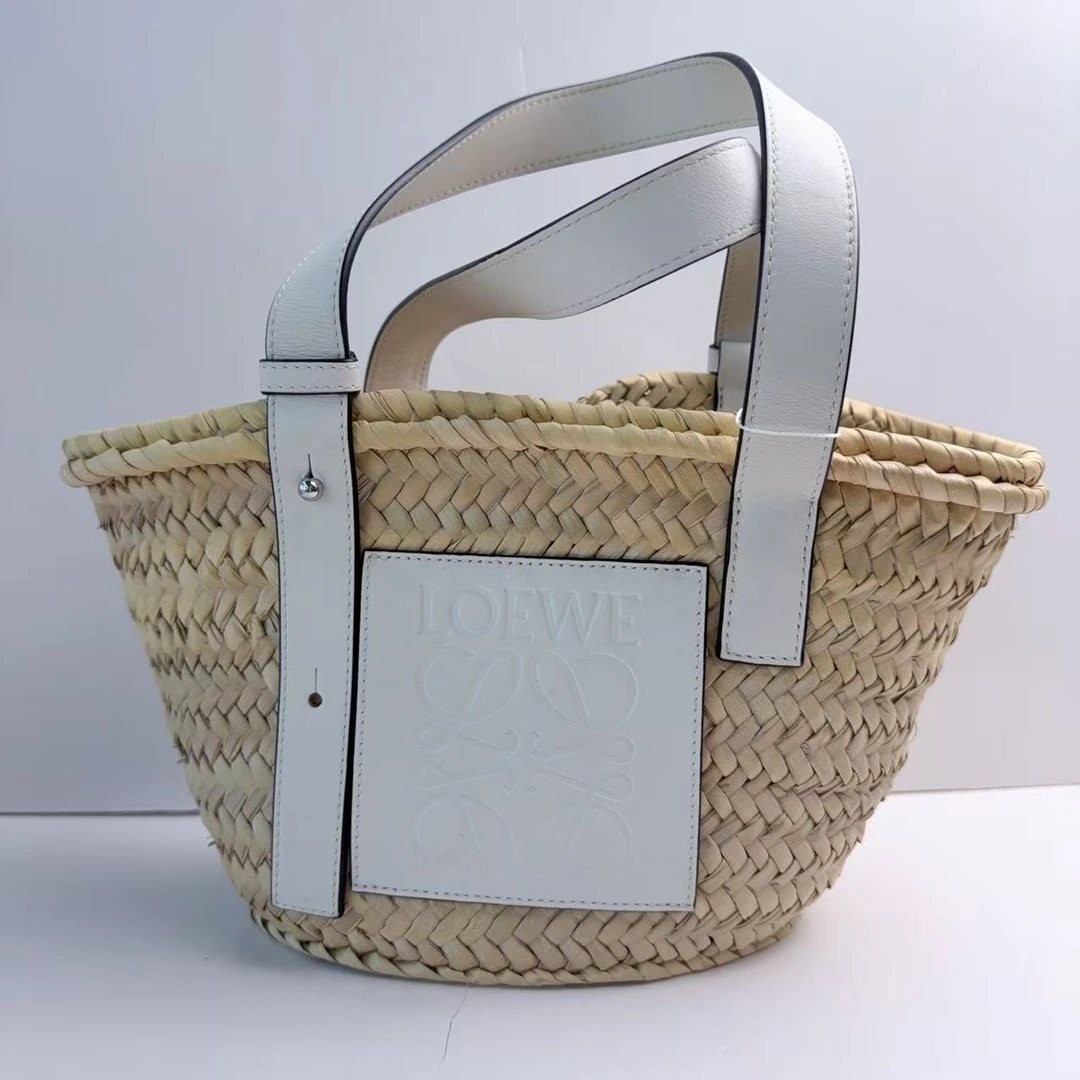99新 LOEWE/罗意威 罗意威白皮草编菜篮子99新