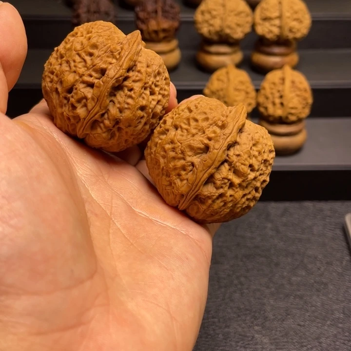 文玩核桃吊坠F铁狮子44