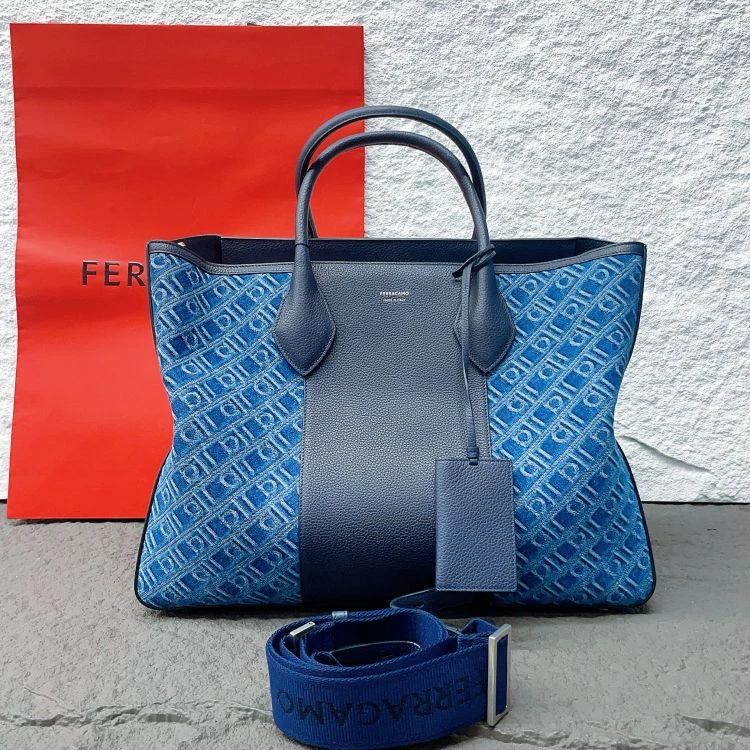 95新/菲拉格慕/C18971750410/[MQR1112B0012]