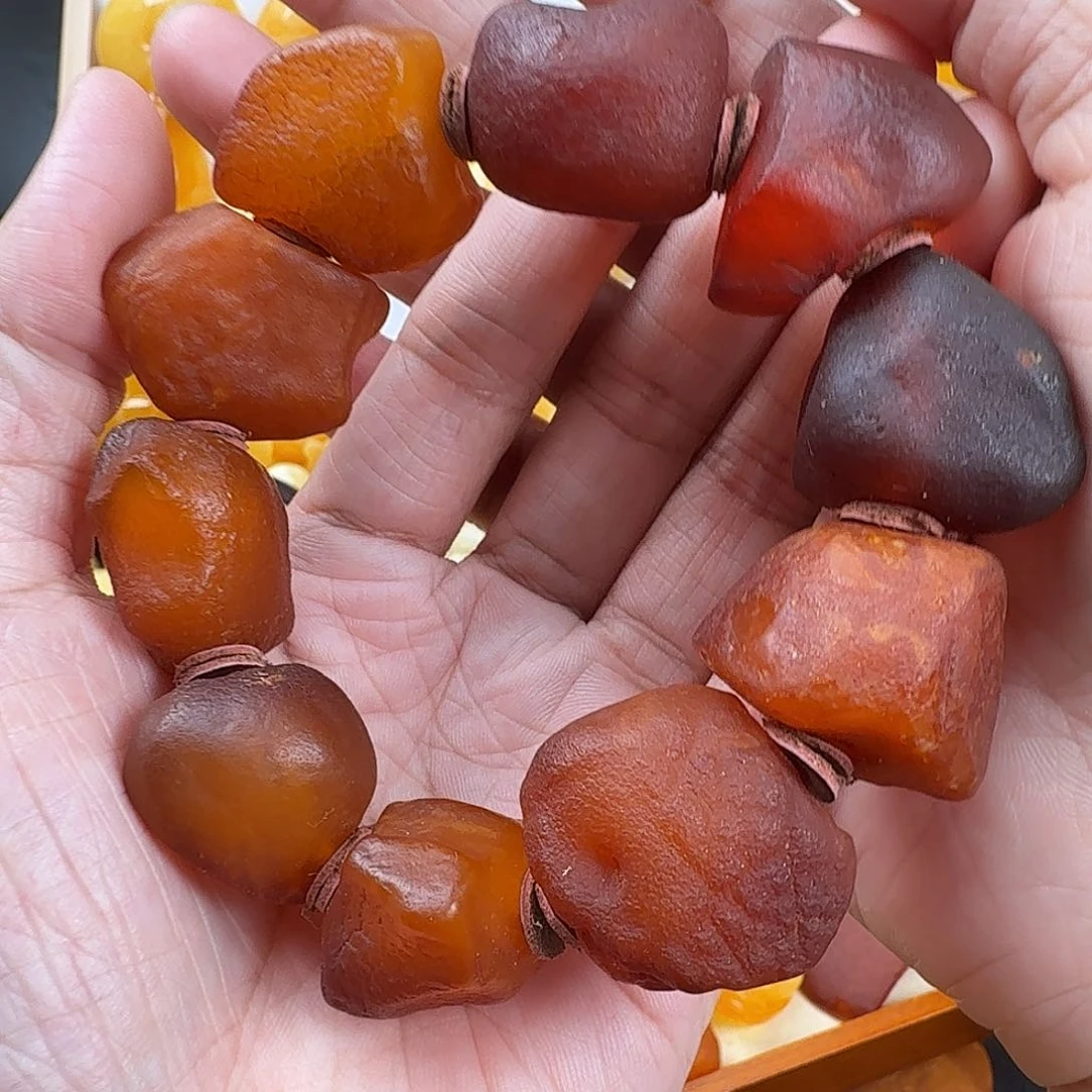 流***月未镶嵌颈饰蜜蜡蜜蜡