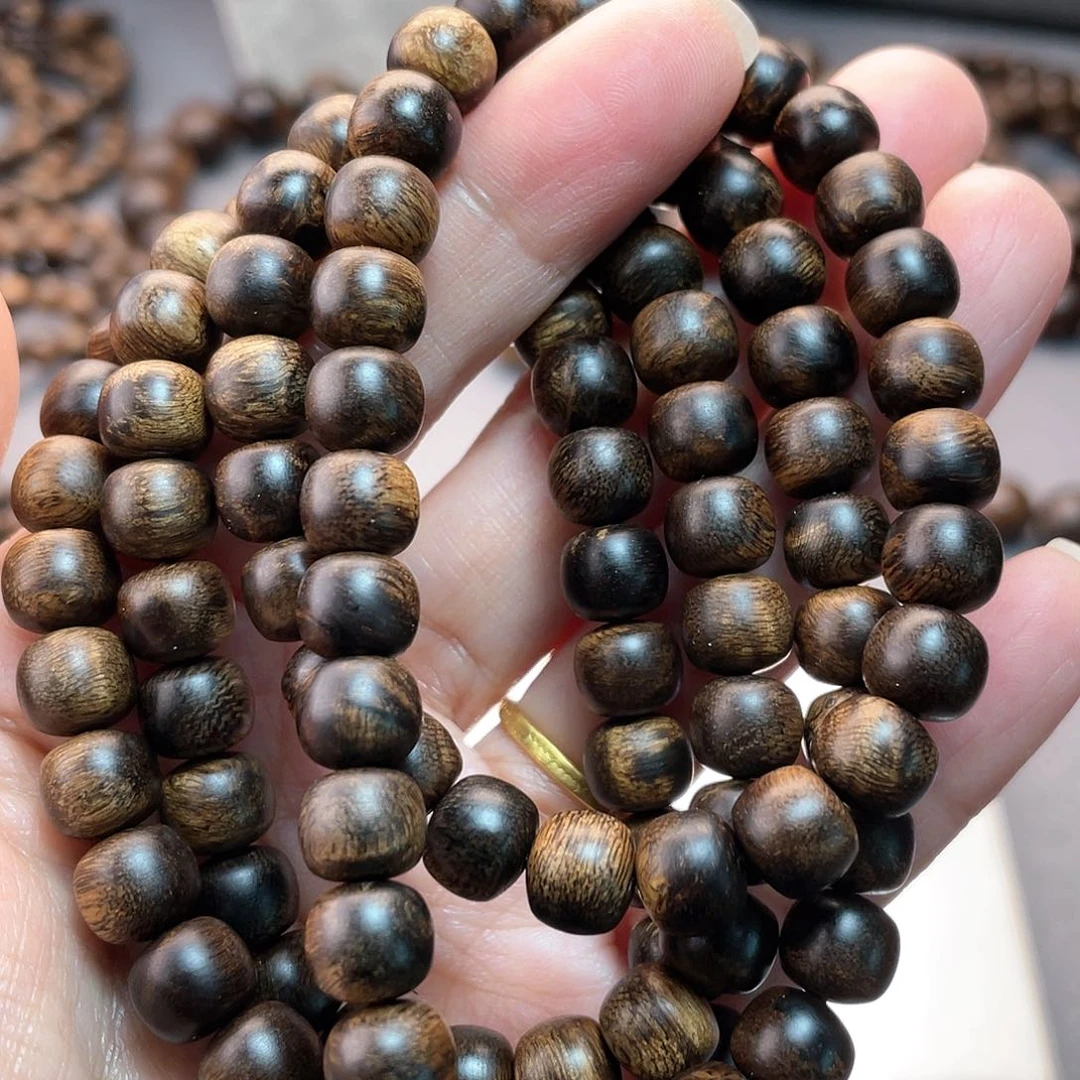 沉香手串白棋瘤疤0.8