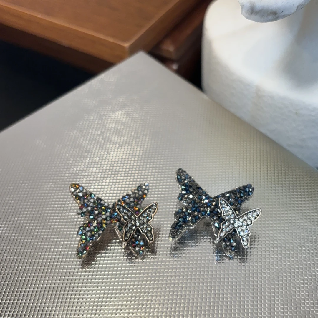 非金属树脂胸针 趣味细闪蝴蝶胸针B82