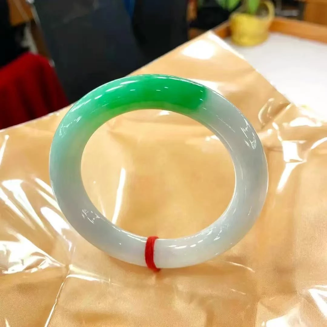 高端翡翠手镯吊坠，一物一拍
