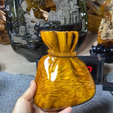 金丝楠勇*。代代有福的