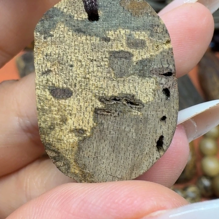 大叶紫檀（黑酸枝木类）