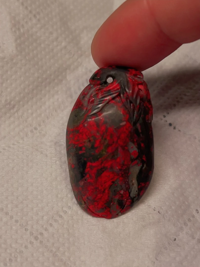 昌化老坑黑牛角冻鸡血石挂件，福瓜，玉石软底，