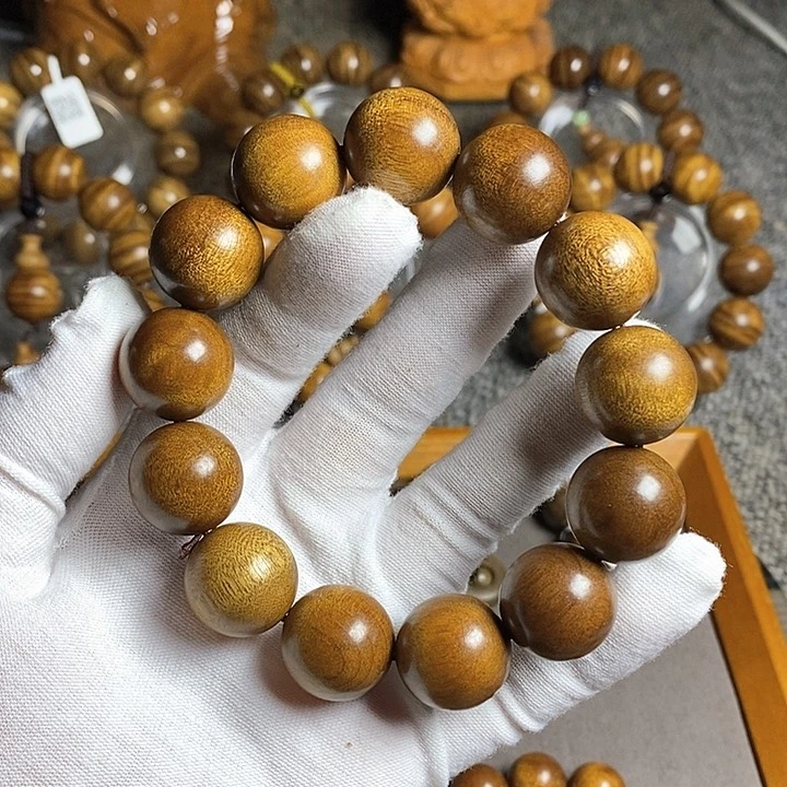 埋***面楠木（金丝楠）手串/手链黄料1.8