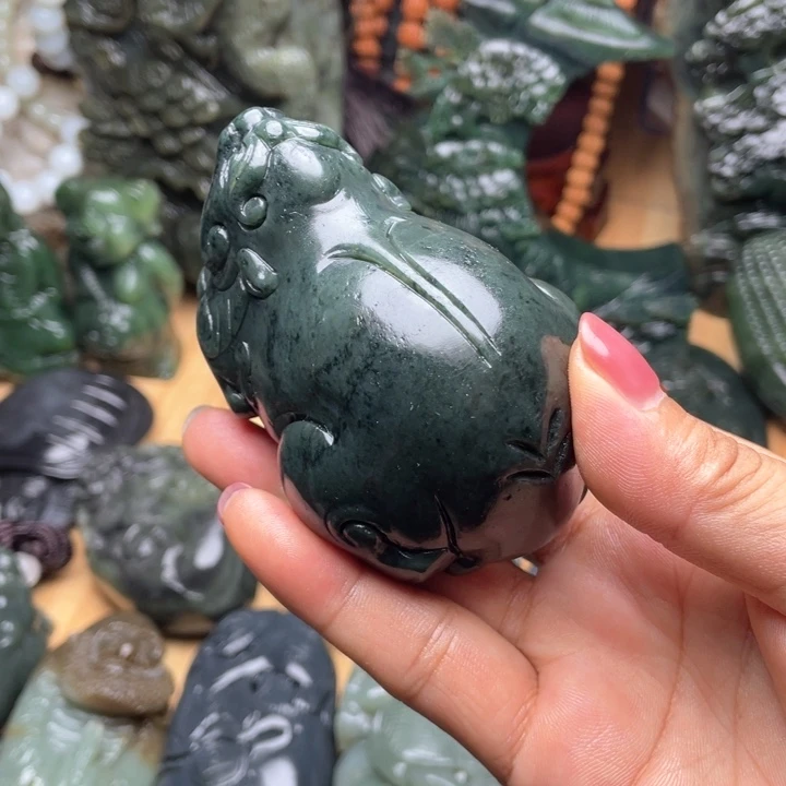 未镶嵌和田玉挂件