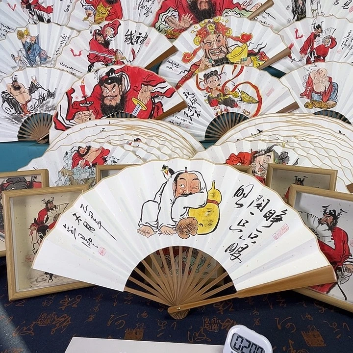 向***花国画手绘折扇一把