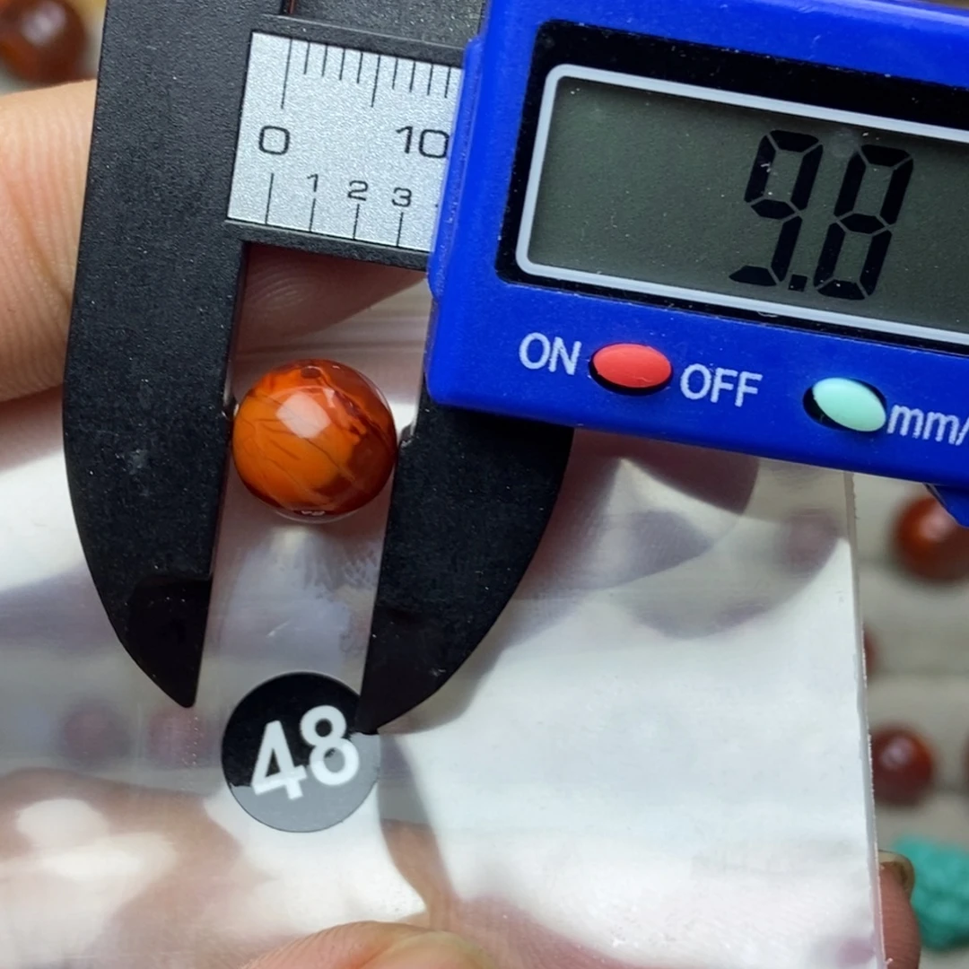 南红玛瑙未镶嵌南红玛瑙有瑕疵