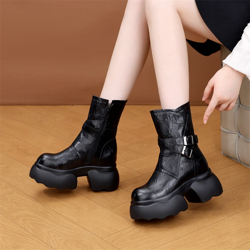厚底软底马丁靴女2025秋季新款单靴百搭时尚褶皱高跟短靴加绒棉靴