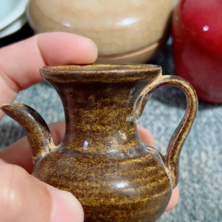 扶***七青花釉里红的一个碗