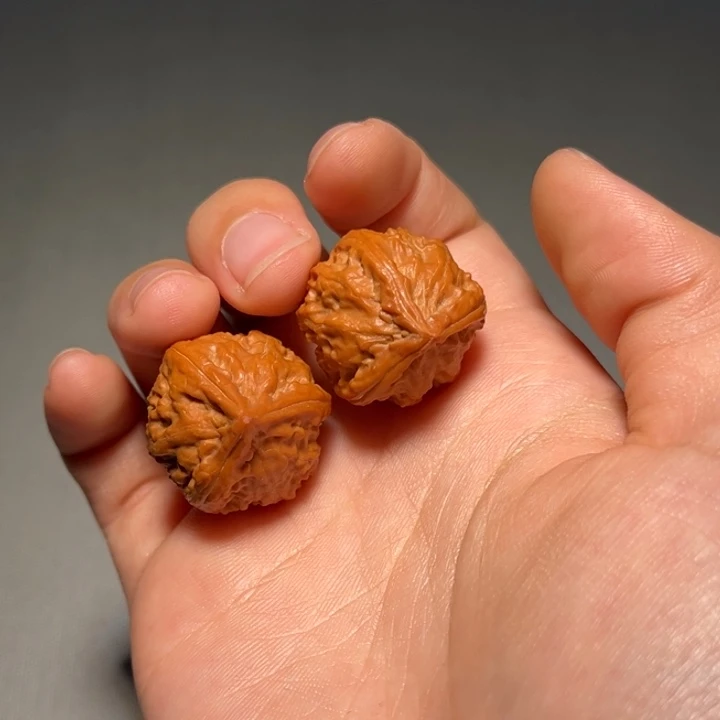 文玩核桃把件三棱078