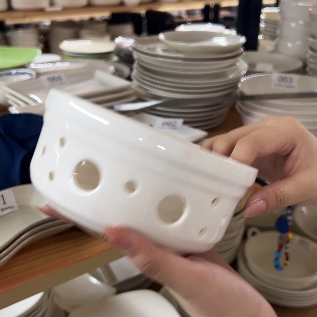 新骨瓷008微瑕暖白6.5寸底座