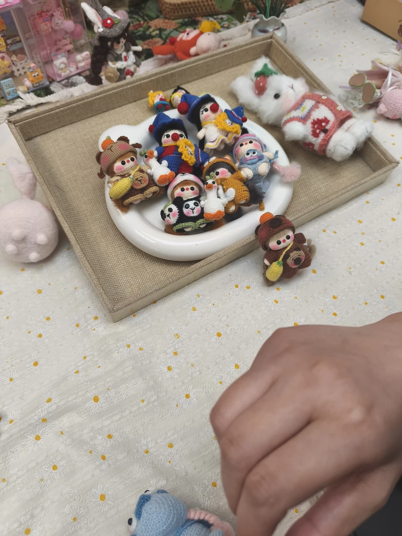 微勾玩偶人鱼小娃猪直播选款