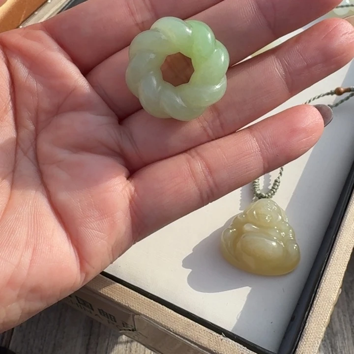 和田玉未镶嵌颈饰25