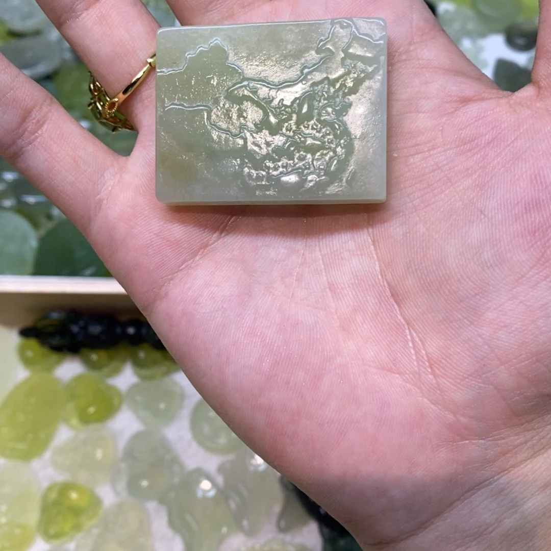 岫玉未镶嵌吊坠(不含链)