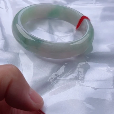 翡翠手镯未镶嵌正56无纹裂48小时鉴赏期