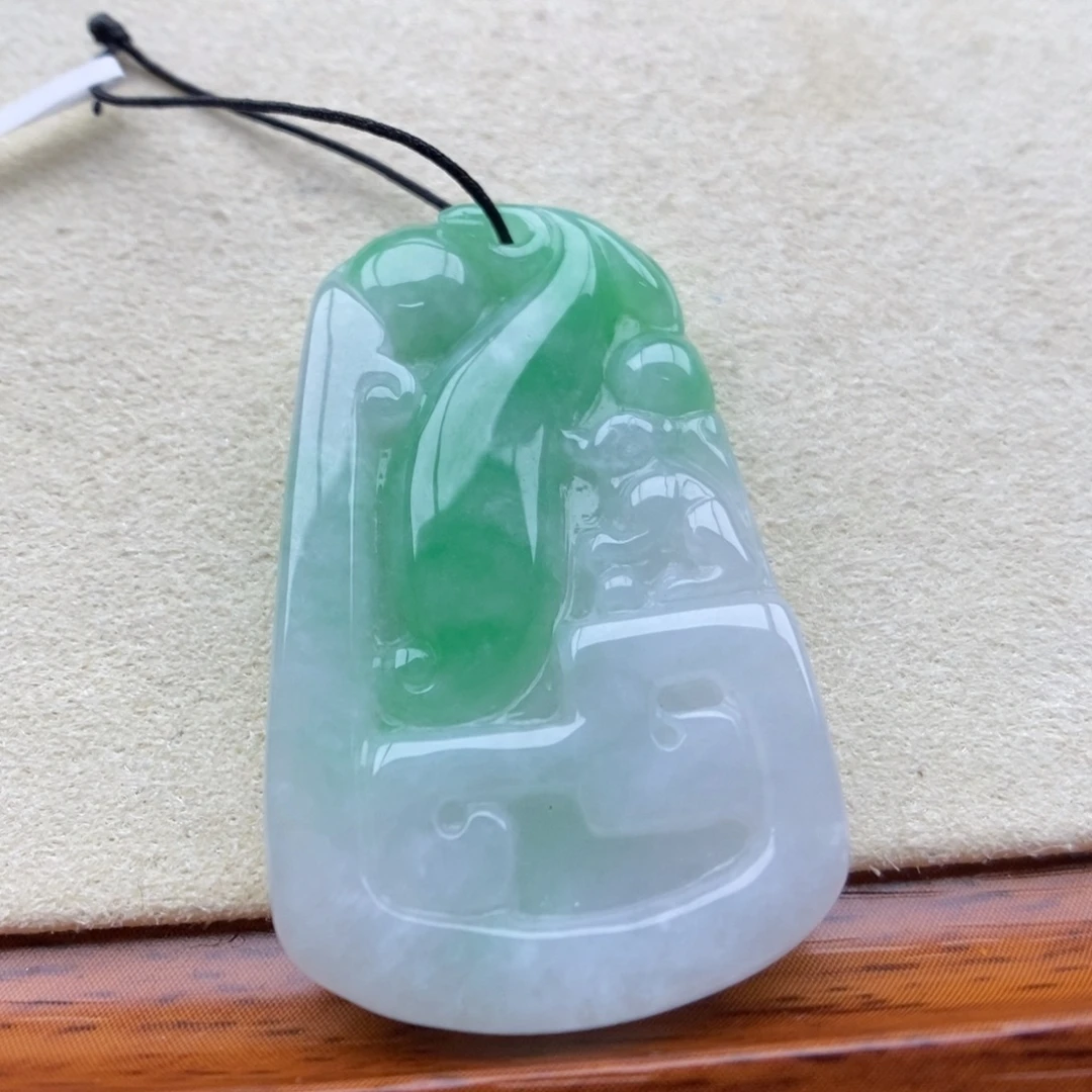 翡翠未镶嵌颈饰吊坠7