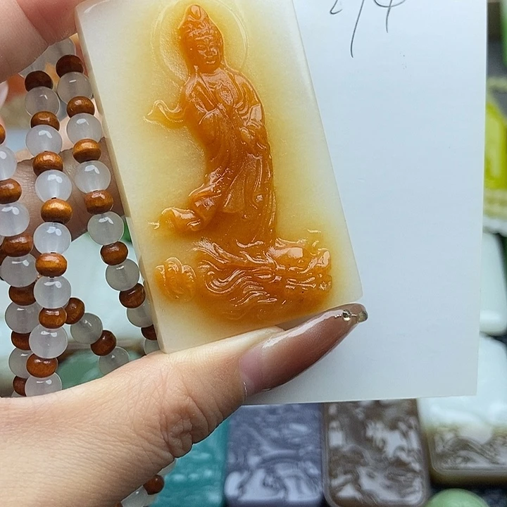 颈饰未镶嵌和田玉