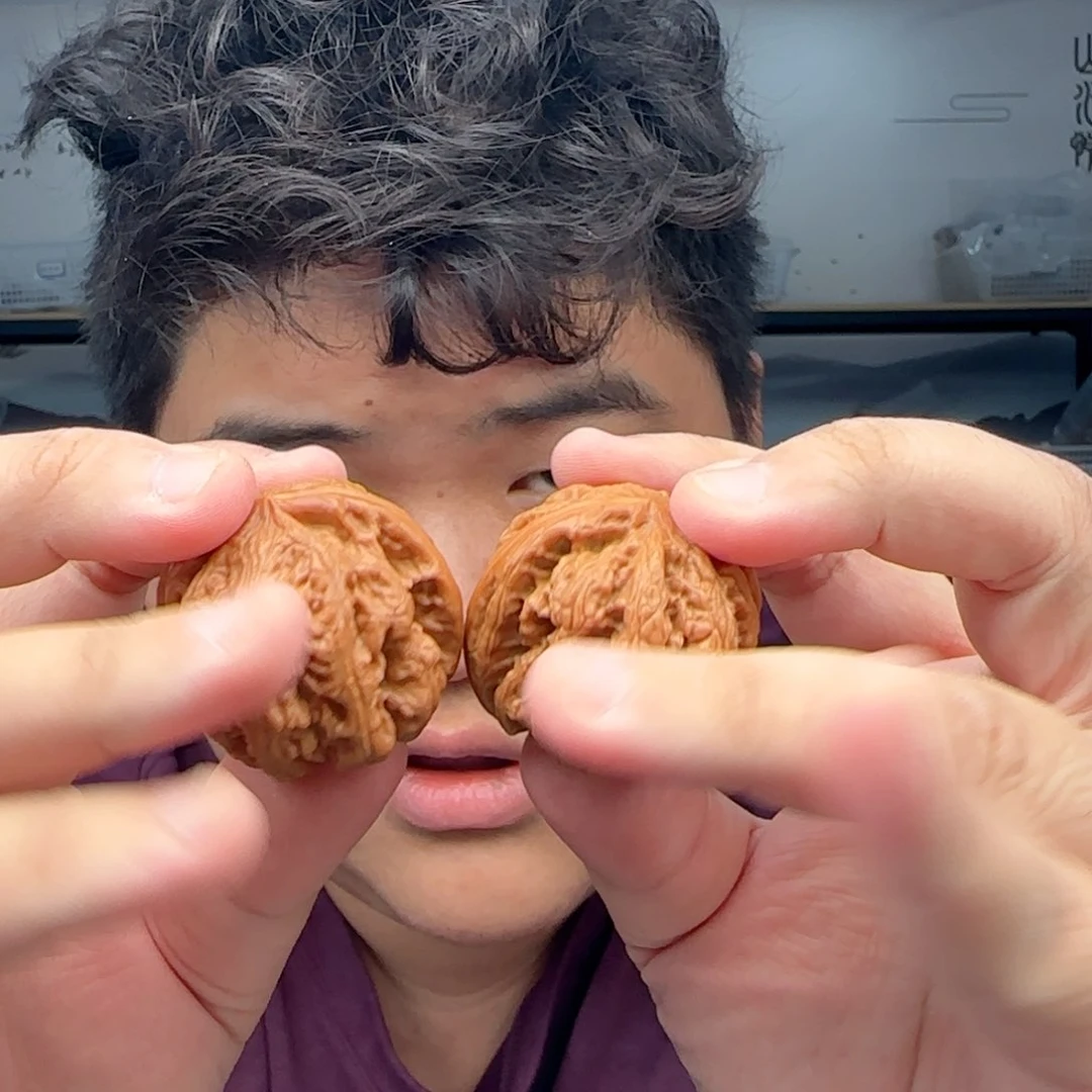 文玩核桃把件42大粗筋