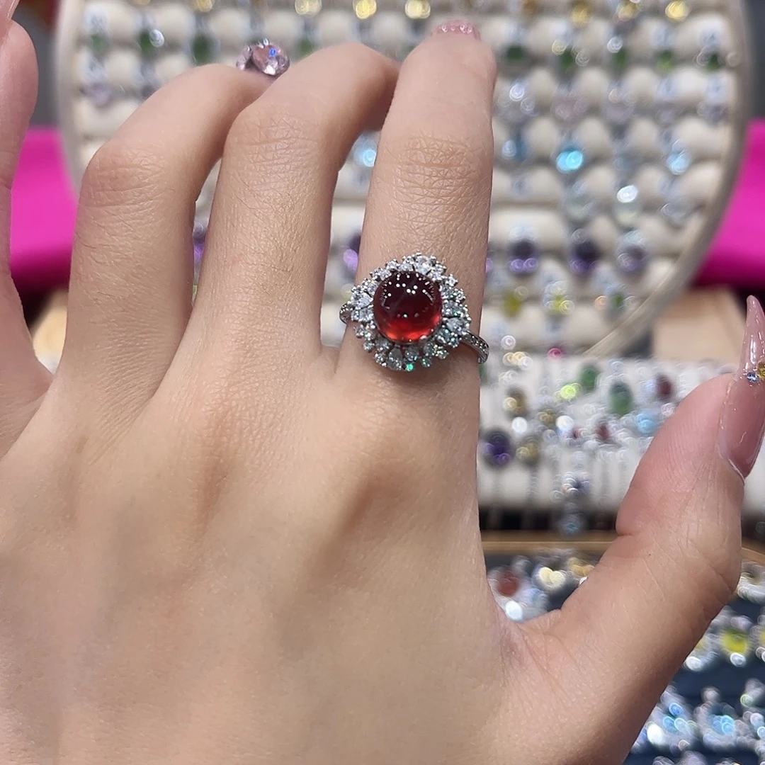 水***兽银S925镶嵌石榴石戒指