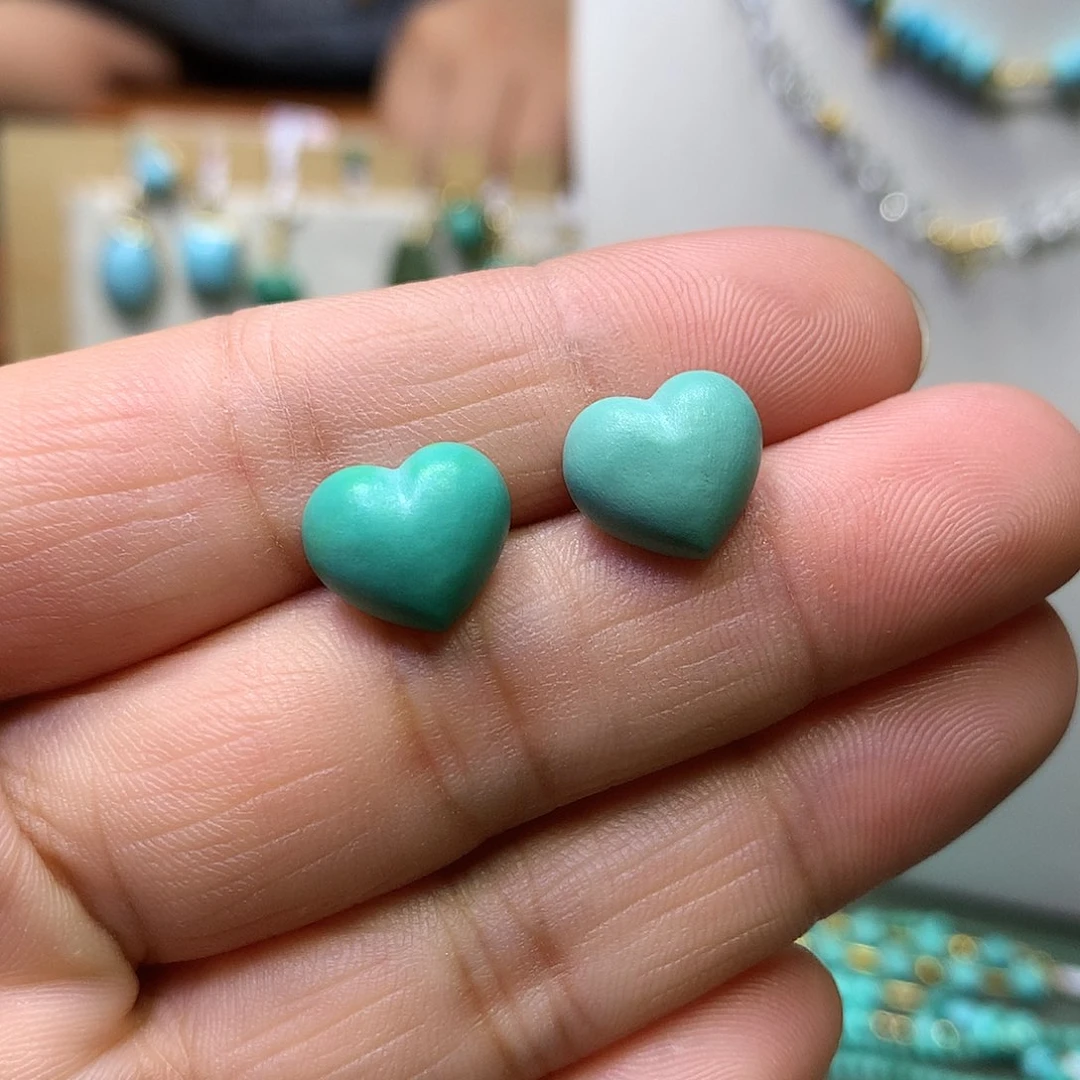 绿松石18K金镶嵌耳钉