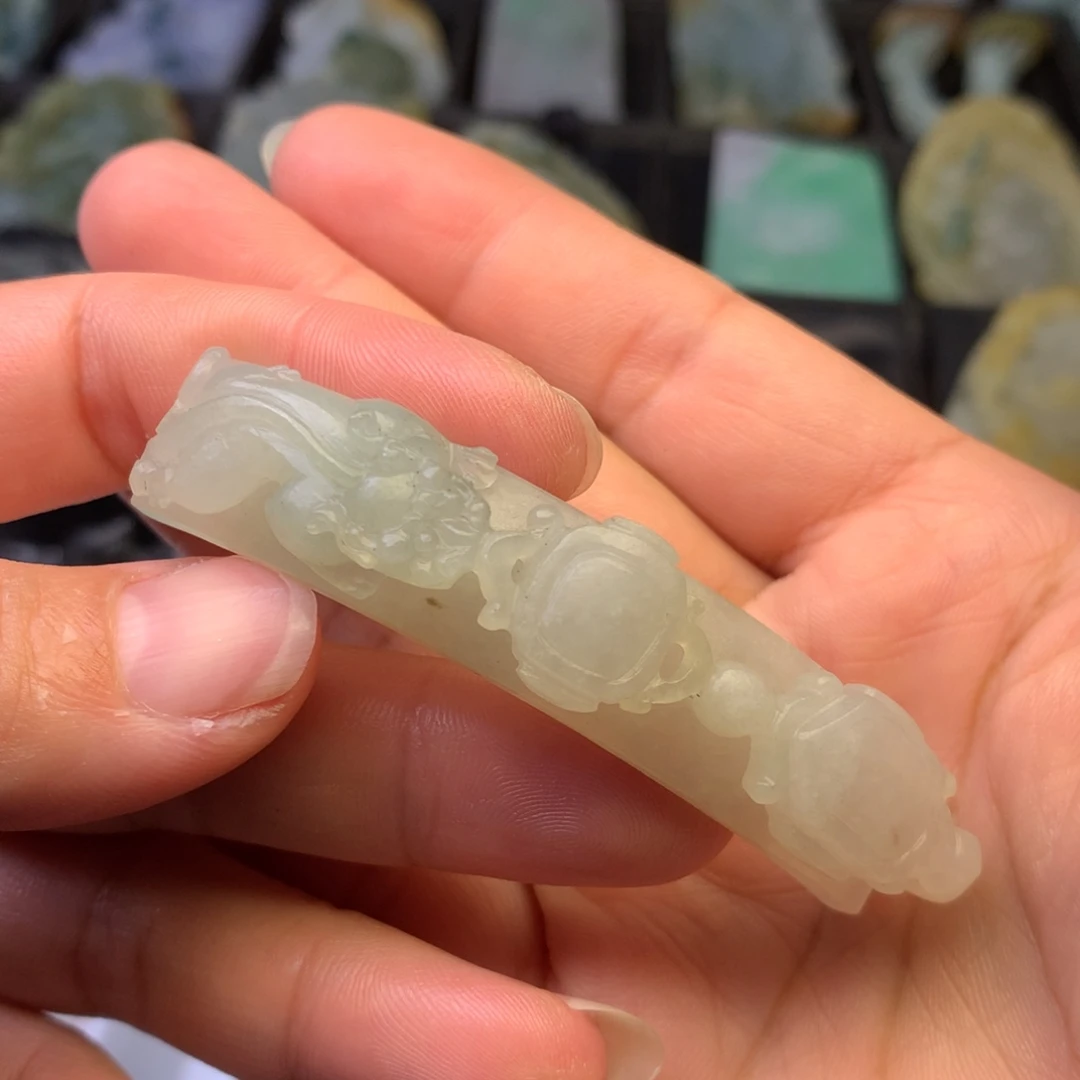 未镶嵌定制翡翠翡翠