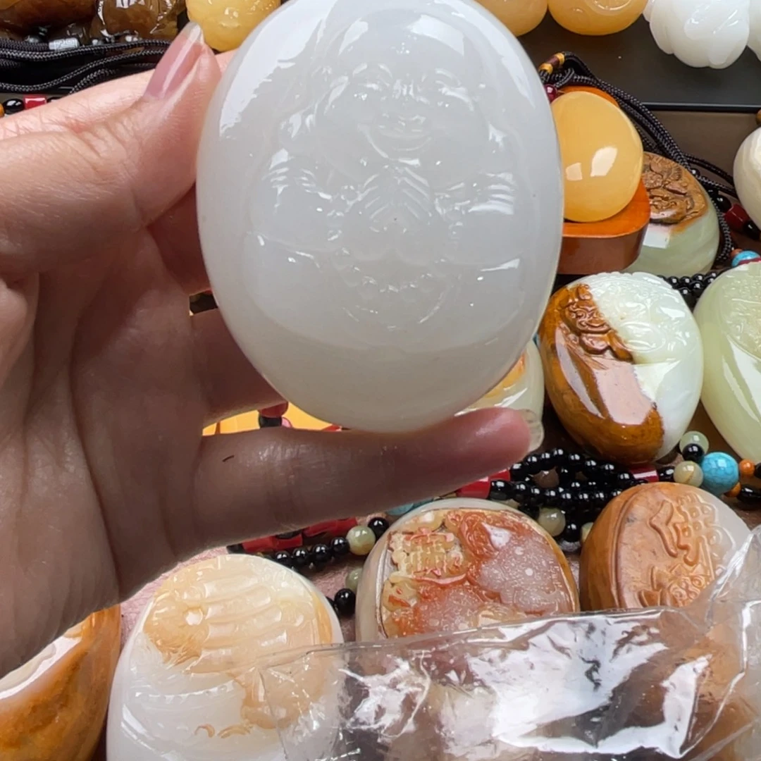 庐***雨石材天然古青石手把件