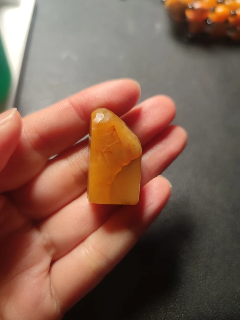 寿山石田黄随型章