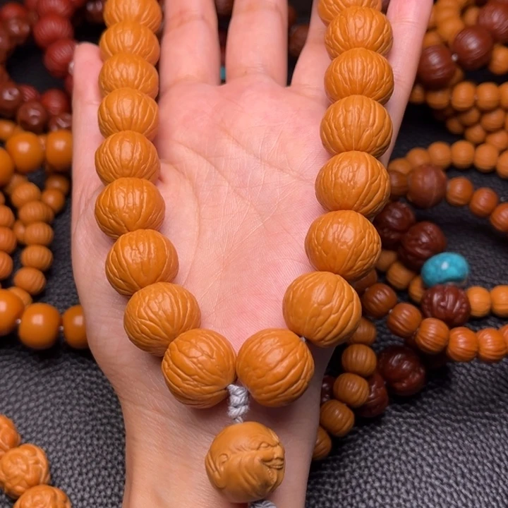 猴头核桃吊坠聚宝盆手持17舔僧