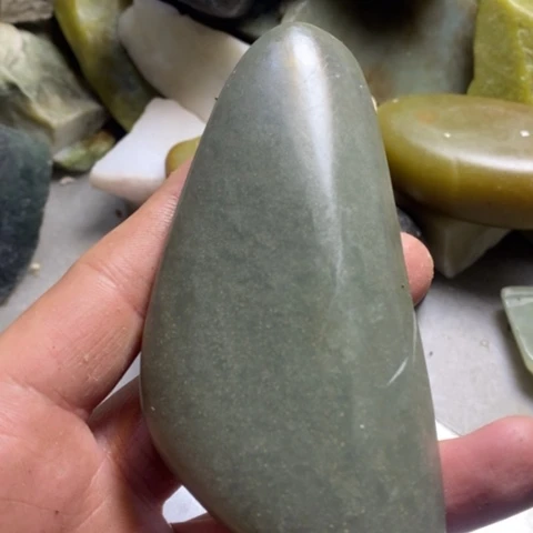 未镶嵌和田玉（糖玉）挂件