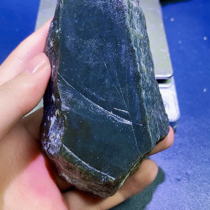 未镶嵌和田玉(糖玉)珠宝半成品