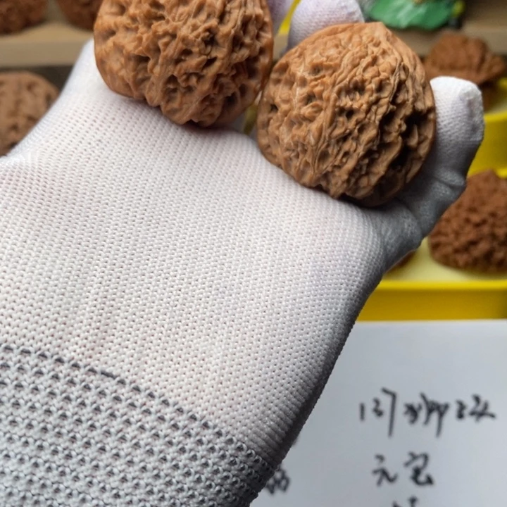 浅***然把件文玩核桃皇家正圆微修福利对40尺