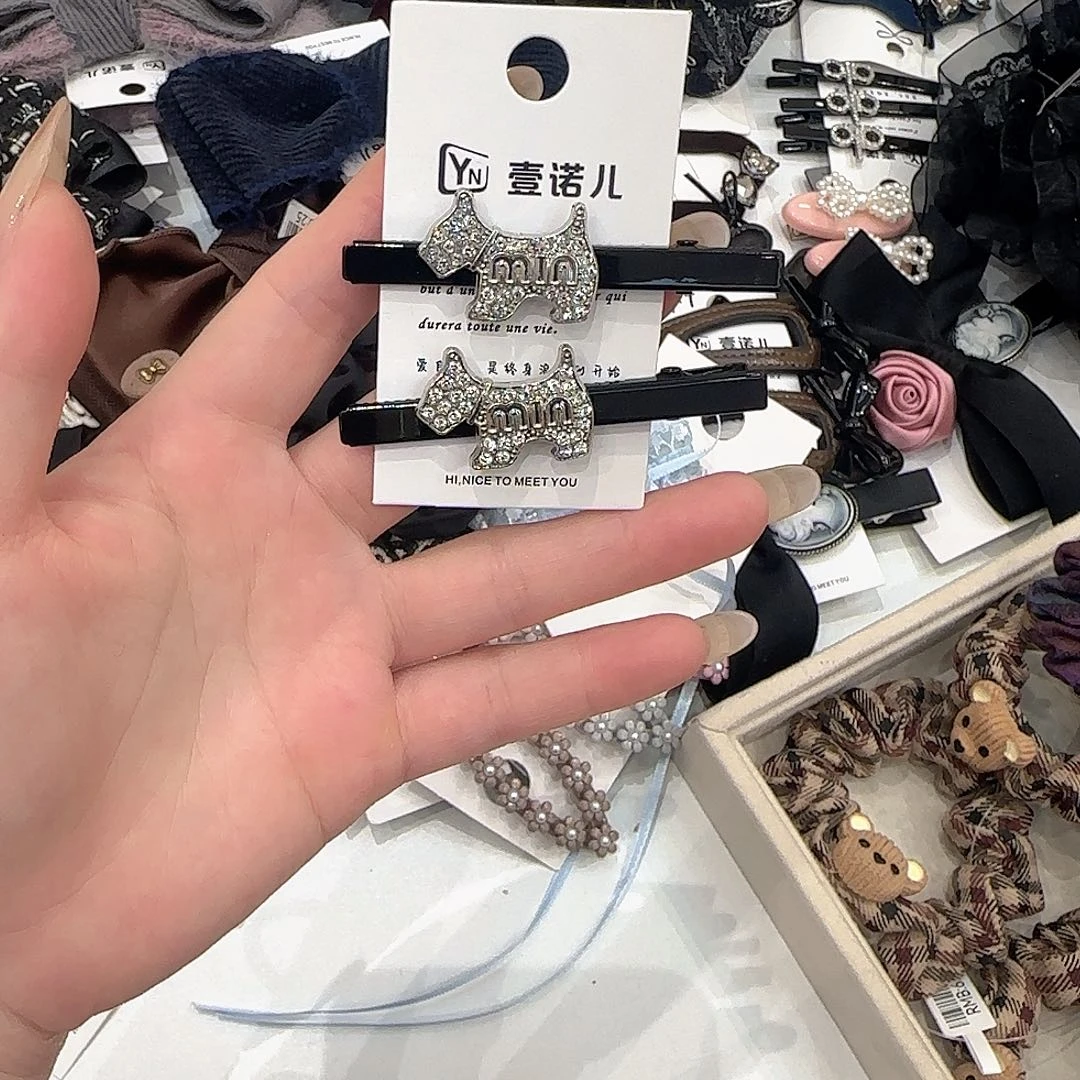 皮质非金属小狗压夹