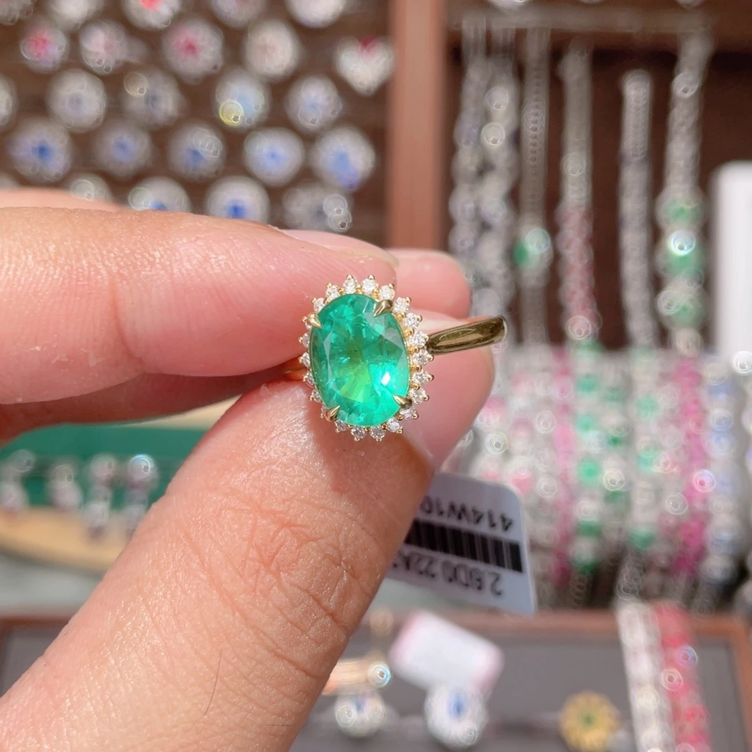 18K金镶嵌戒指祖母绿2.6ct