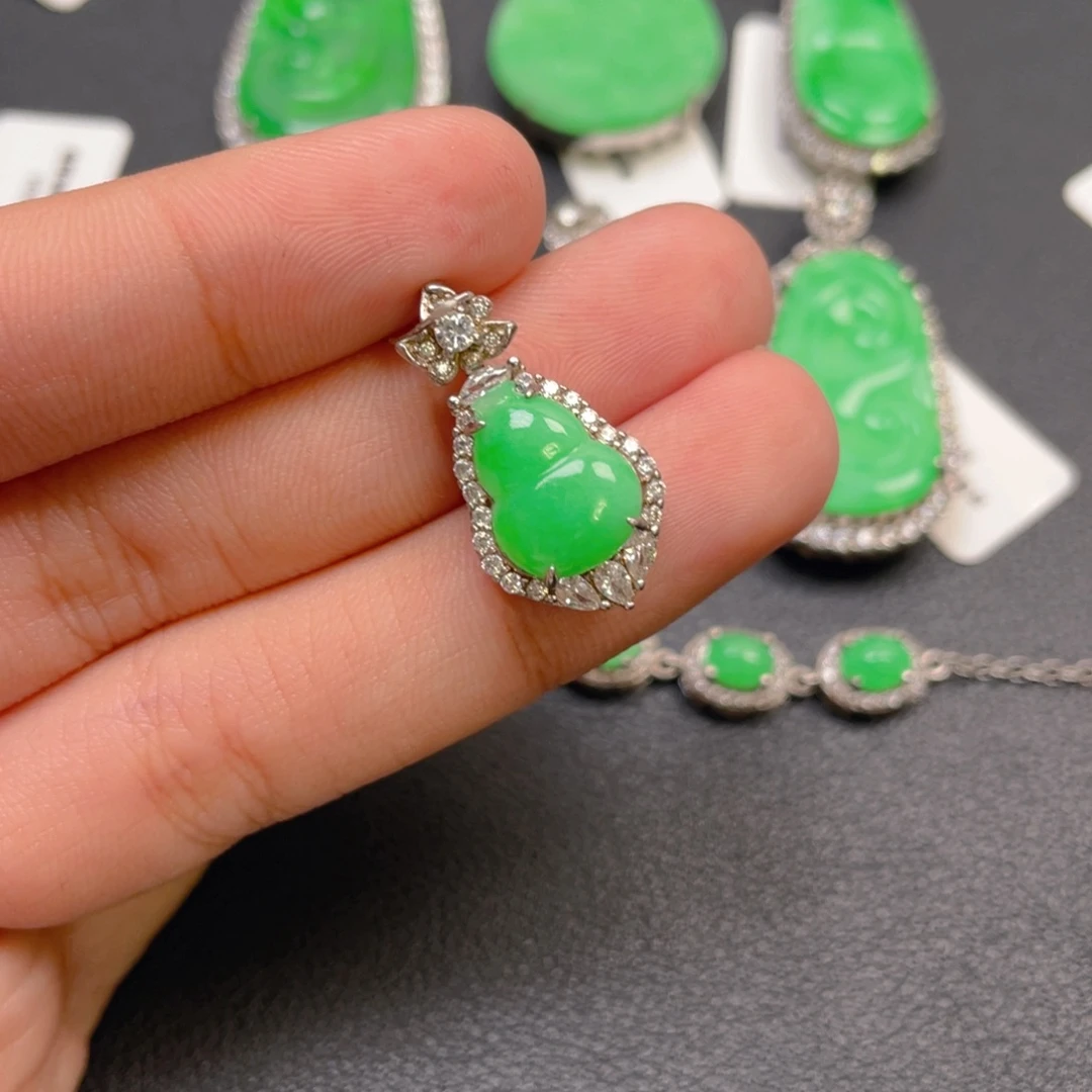 翡翠银S925镶嵌颈饰