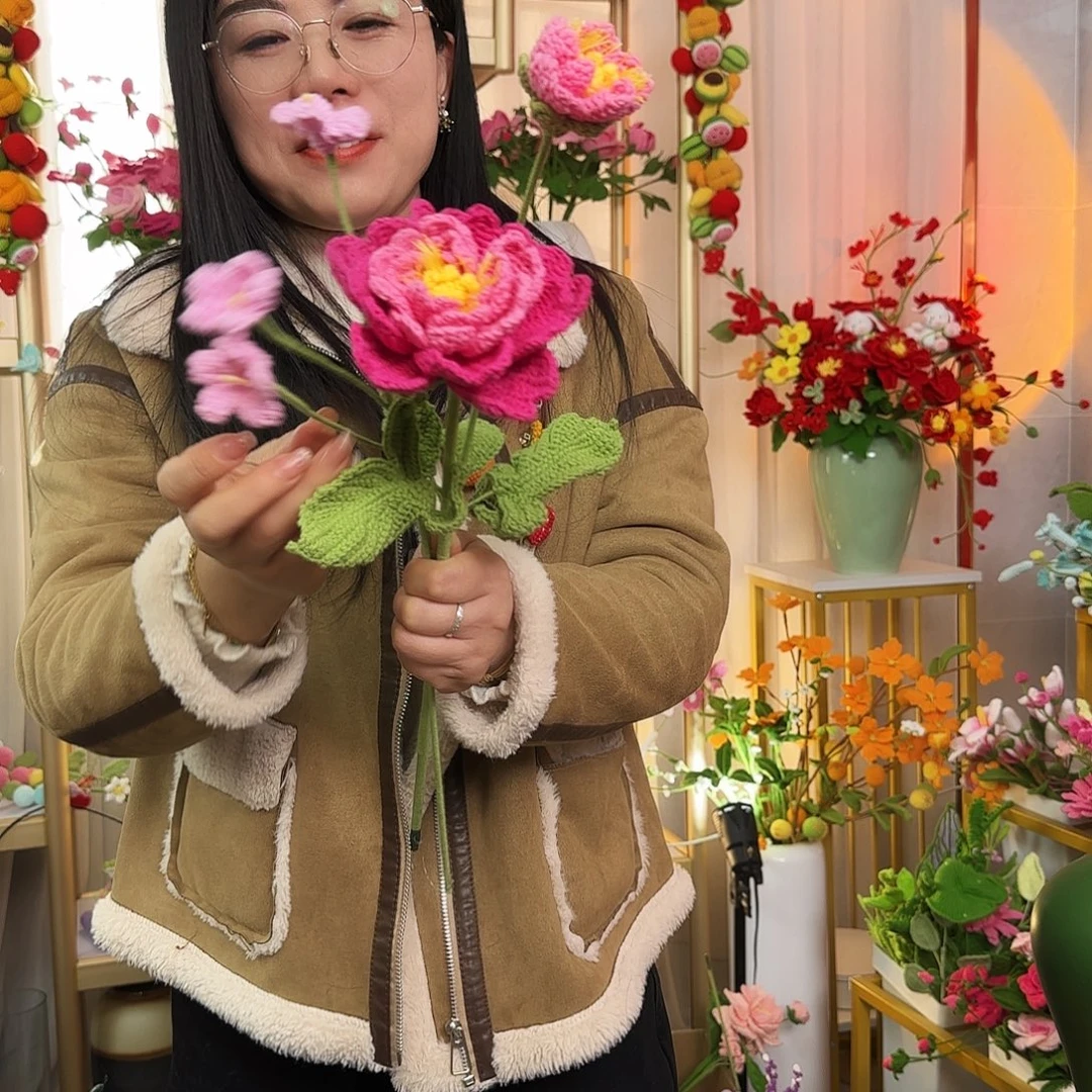 手工钩织设计花束