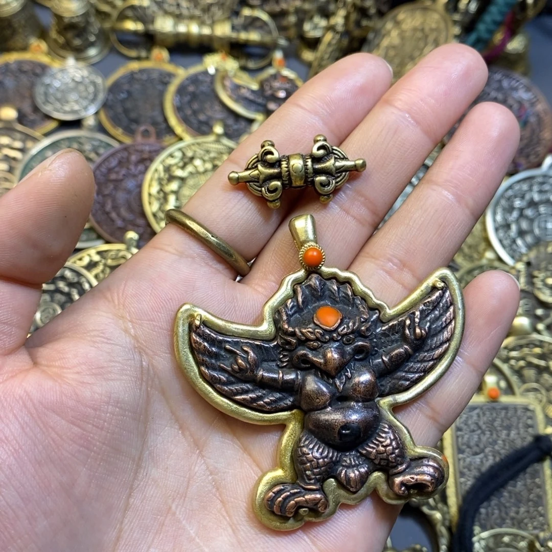 藏式大鹏鸟挂件搭配