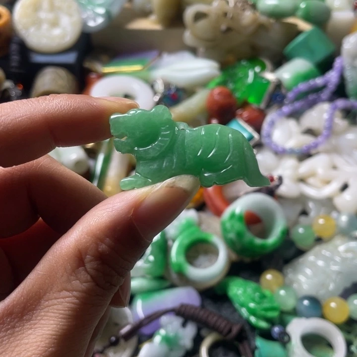 和田玉未镶嵌吊坠(不含链)