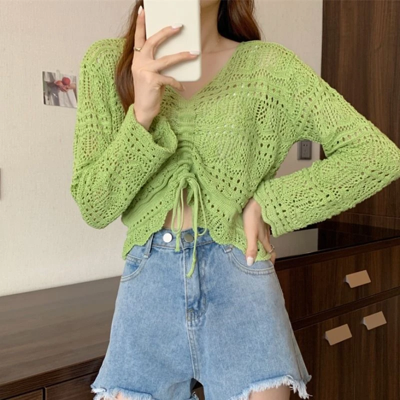 杏色长袖针织衫女夏2022新款韩版设计感抽绳镂空V领短款上衣ins潮