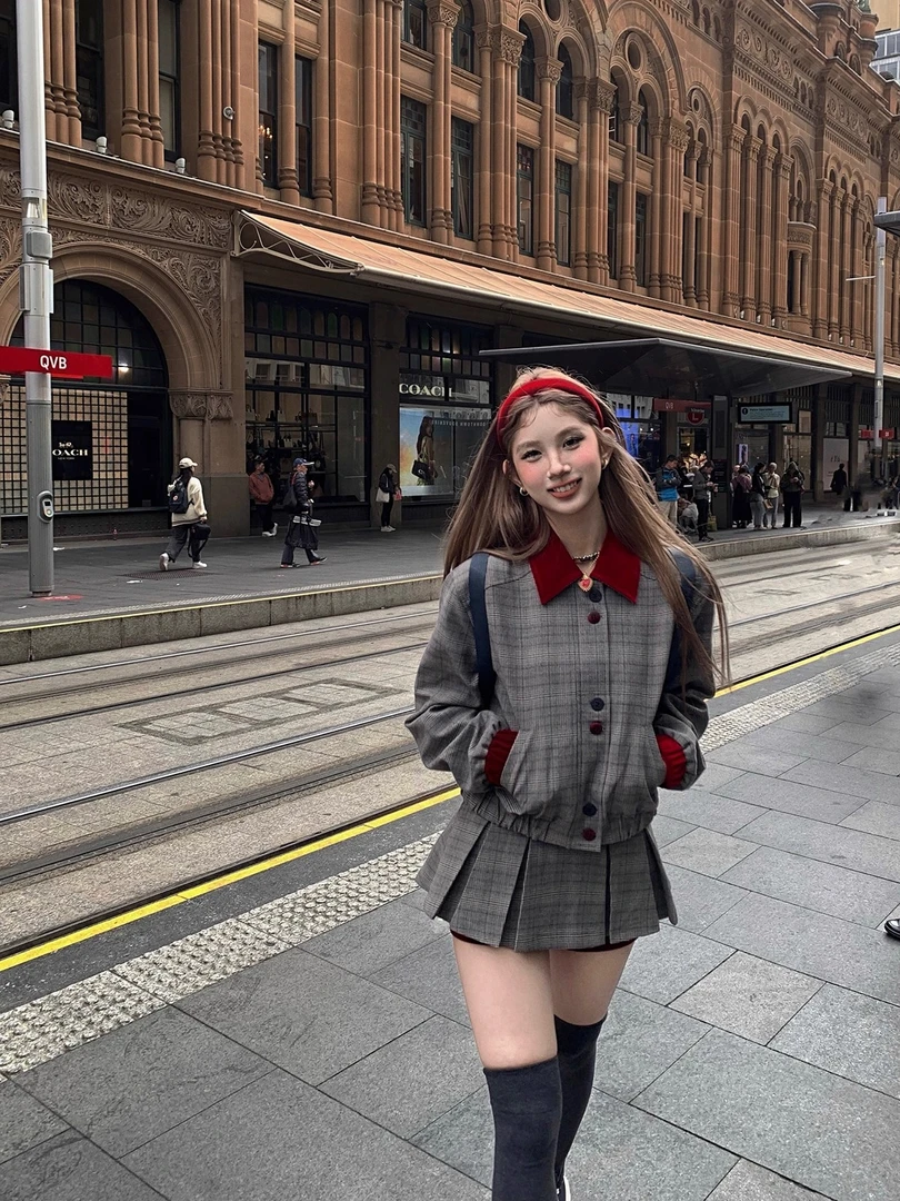 Y1335复古宽松格子短外套女高腰显瘦百褶裙裤套装秋